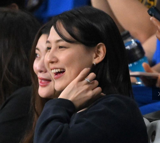 田中真美子の結婚指輪